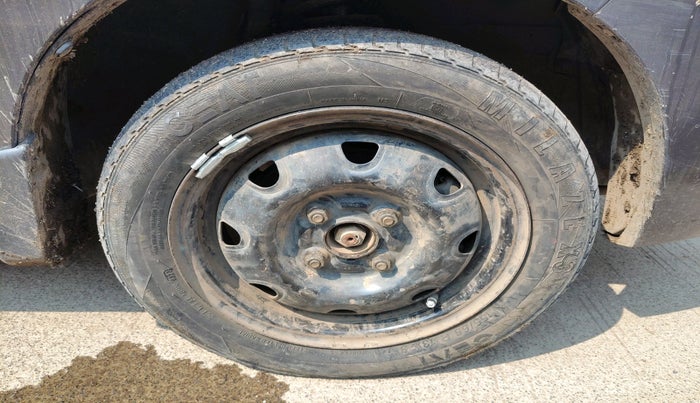 2015 Maruti Alto K10 VXI, Petrol, Manual, 1,15,964 km, tyre