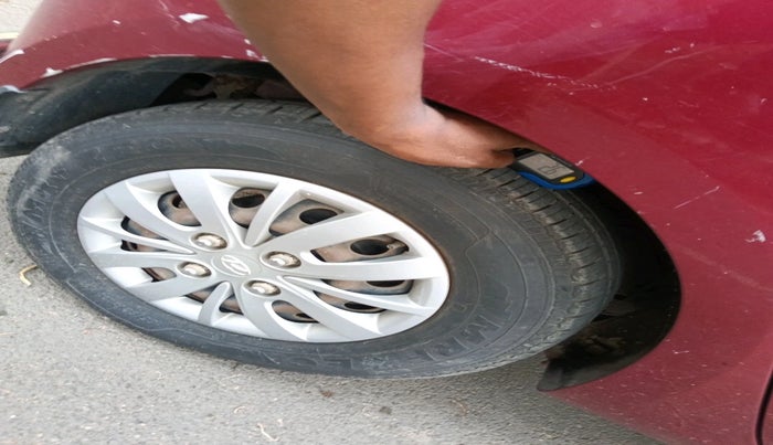 2015 Hyundai i10 SPORTZ 1.1, Petrol, Manual, 26,556 km, tyre