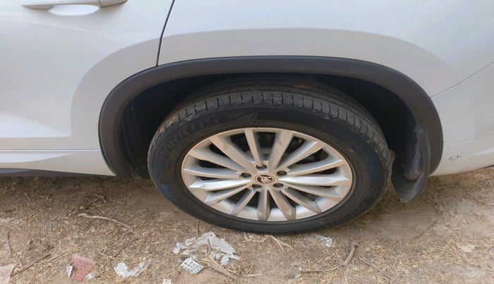 2022 Skoda Kodiaq L&K, Petrol, Automatic, 75,619 km, tyre