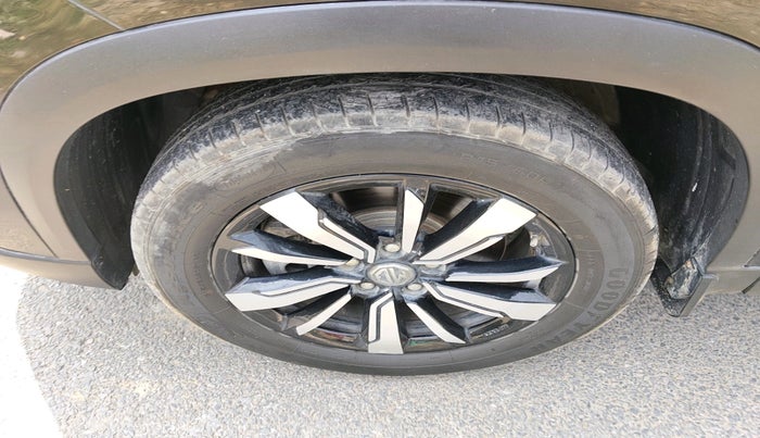 2020 MG HECTOR SHARP 2.0 DIESEL, Diesel, Manual, 50,921 km, tyre