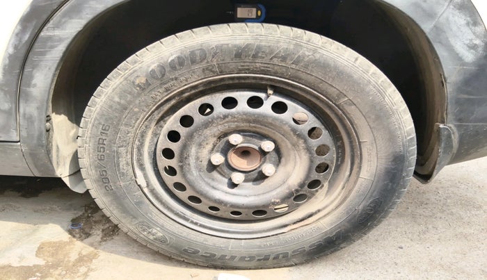 2019 KIA SELTOS HTK 1.5 PETROL, Petrol, Manual, 81,604 km, tyre