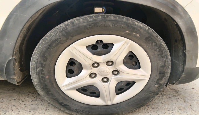 2019 KIA SELTOS HTK 1.5 PETROL, Petrol, Manual, 81,604 km, tyre