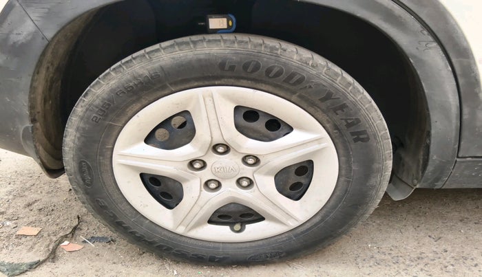 2019 KIA SELTOS HTK 1.5 PETROL, Petrol, Manual, 81,604 km, tyre