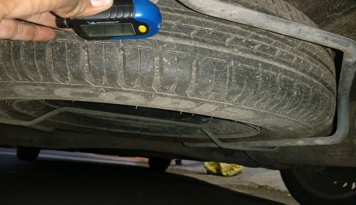 2020 Maruti XL6 ZETA AT, Petrol, Automatic, 84,545 km, tyre