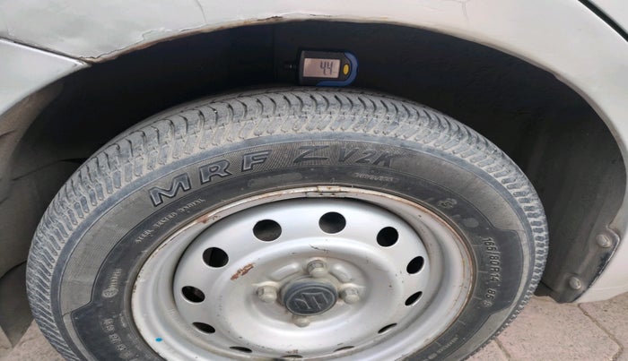 2011 Maruti Swift Dzire LDI, Diesel, Manual, 76,767 km, tyre