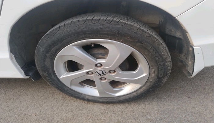 2015 Honda City 1.5L I-VTEC VX (O) MT, Petrol, Manual, 67,687 km, tyre