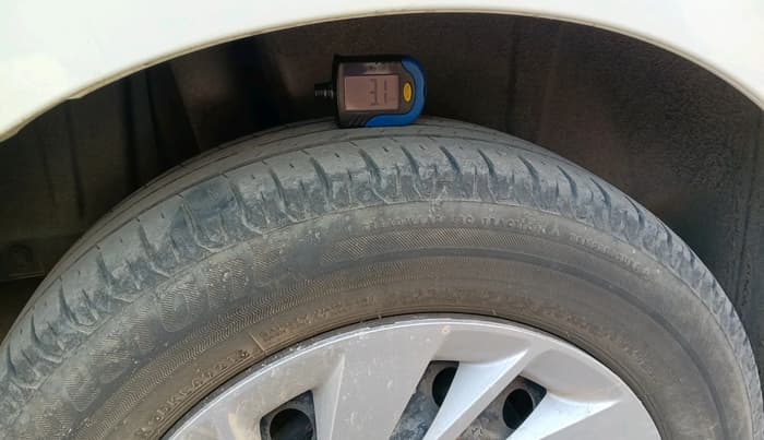 2022 Maruti Ertiga VXI AT SHVS, Petrol, Automatic, 47,809 km, tyre