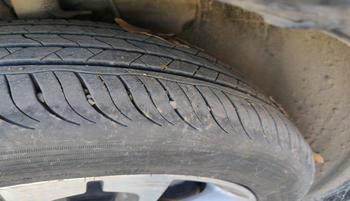 2017 Hyundai i20 Active 1.2 S, Petrol, Manual, 1,29,788 km, tyre