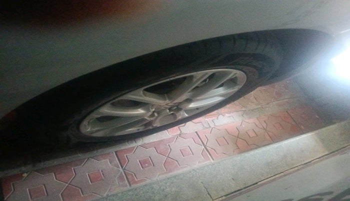 2020 Maruti Swift ZXI, Petrol, Manual, 38,492 km, tyre