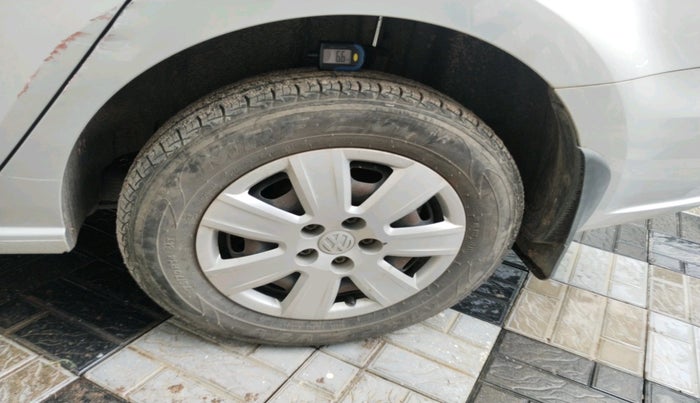 2013 Volkswagen Vento TRENDLINE DIESEL 1.6, Diesel, Manual, 84,196 km, tyre