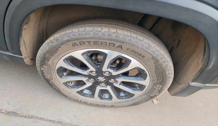 2023 Maruti Grand Vitara ZETA SMART HYBRID, Petrol, Manual, 46,492 km, tyre