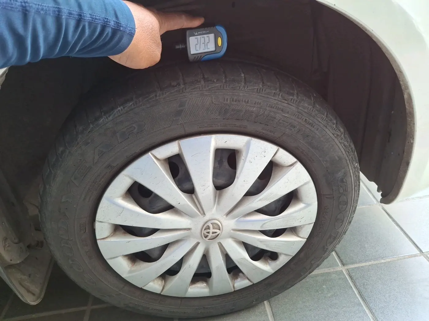 2012 Toyota Etios G, Petrol, Manual, 32,313 km, tyre