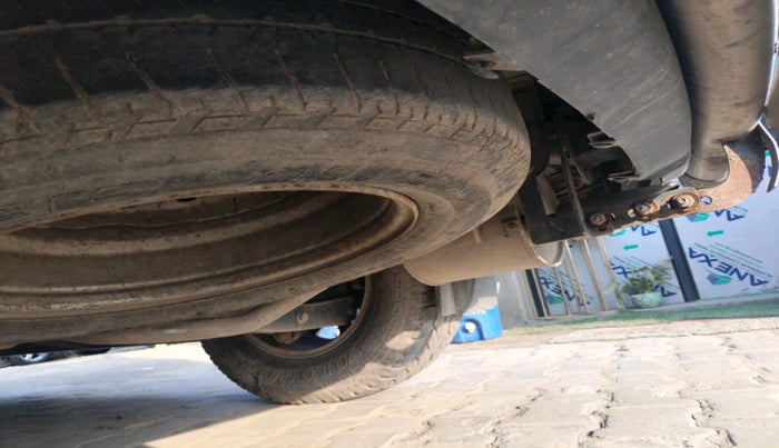 2016 Mahindra XUV500 W10, Diesel, Manual, 90,617 km, tyre