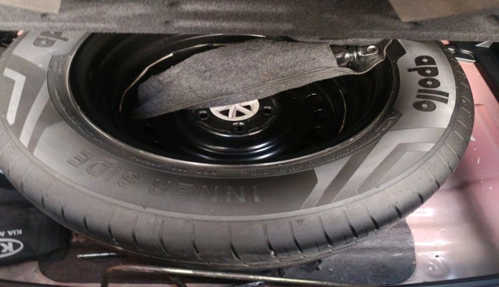 2020 KIA SELTOS HTK PLUS 1.5, Petrol, Manual, 72,416 km, tyre