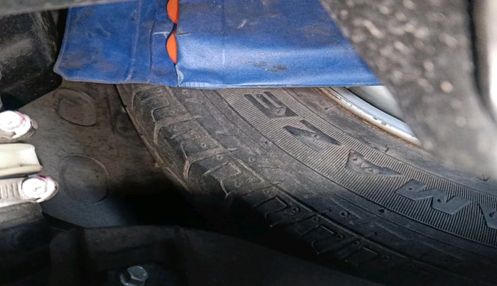 2016 Maruti Wagon R 1.0 LXI CNG, CNG, Manual, 94,317 km, tyre