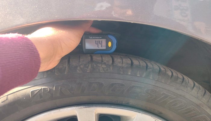 2013 Hyundai i20 MAGNA 1.2, Petrol, Manual, 88,488 km, tyre