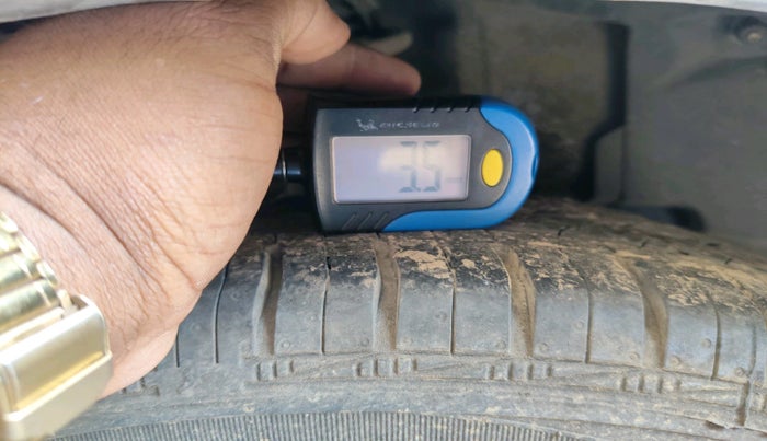 2017 Tata TIGOR XT PETROL, Petrol, Manual, 26,993 km, tyre