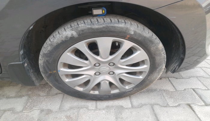 2017 Maruti Baleno ZETA PETROL 1.2, Petrol, Manual, 27,409 km, tyre