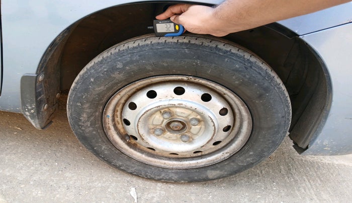 2016 Maruti Wagon R 1.0 LXI CNG, CNG, Manual, 1,44,056 km, tyre