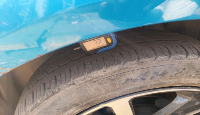 2022 Tata ALTROZ XZ PETROL, Petrol, Manual, 52,080 km, tyre