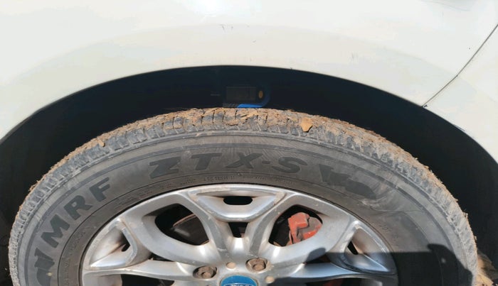 2014 Ford Ecosport TITANIUM 1.5L DIESEL, Diesel, Manual, 1,20,485 km, tyre