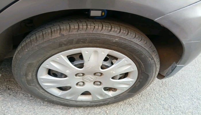 2013 Honda Brio S MT, Petrol, Manual, 78,596 km, tyre