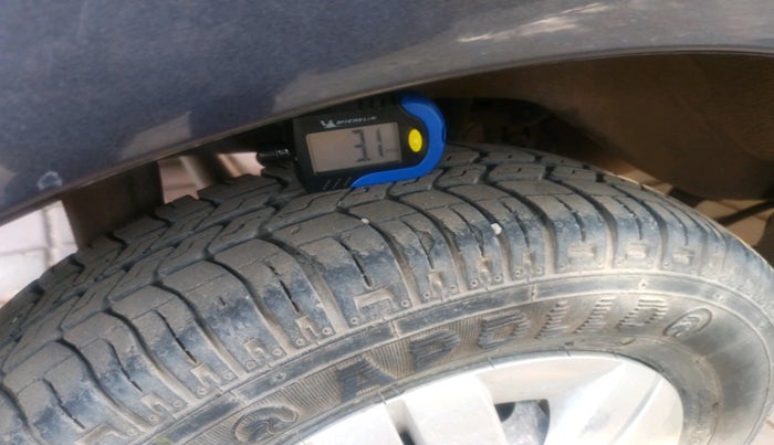 2014 Maruti Alto 800 VXI, Petrol, Manual, 28,263 km, tyre