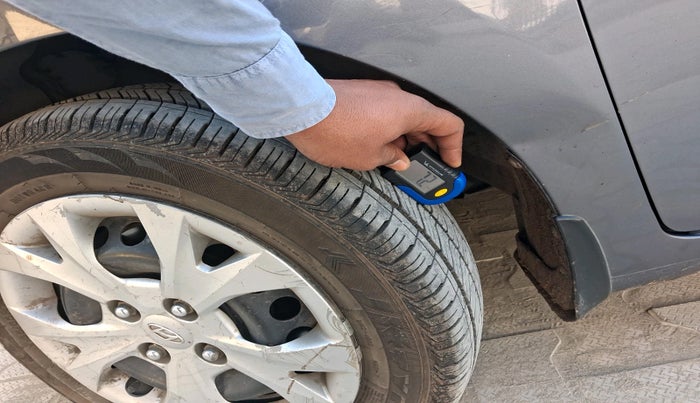 2016 Hyundai Grand i10 MAGNA 1.2 KAPPA VTVT, Petrol, Manual, 1,62,165 km, tyre