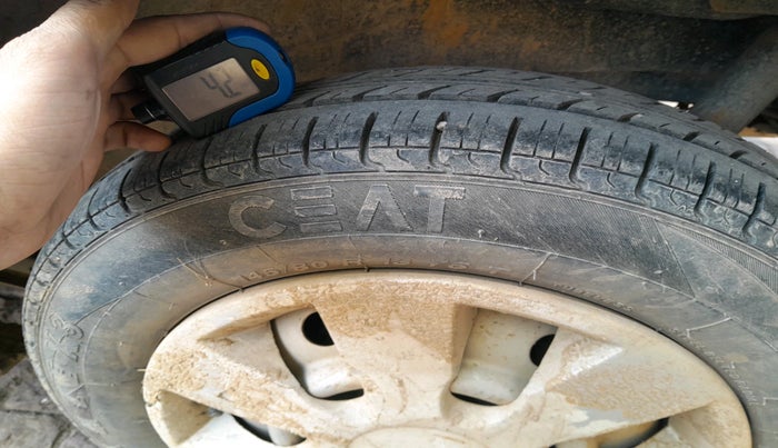 2011 Maruti Wagon R 1.0 LXI, Petrol, Manual, 38,511 km, tyre