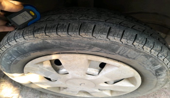 2011 Maruti Wagon R 1.0 LXI, Petrol, Manual, 38,511 km, tyre