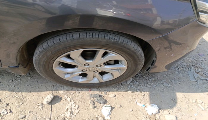 2020 Honda Amaze 1.5L I-DTEC VX, Diesel, Manual, 75,552 km, tyre