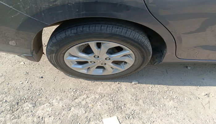 2020 Honda Amaze 1.5L I-DTEC VX, Diesel, Manual, 75,552 km, tyre