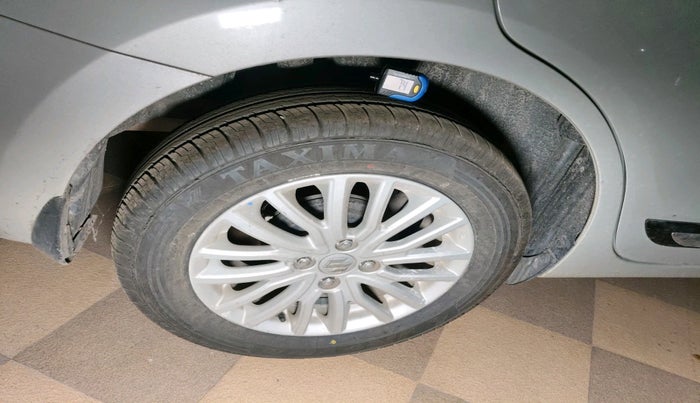 2017 Maruti Dzire ZDI, Diesel, Manual, 7,424 km, tyre