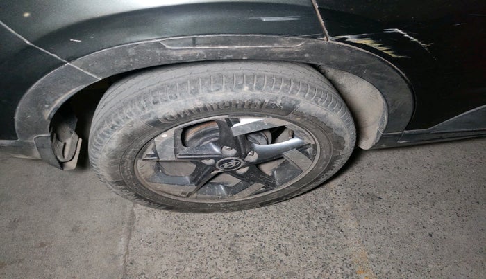 2019 Hyundai VENUE SX 1.4 CRDI, Diesel, Manual, 96,003 km, tyre