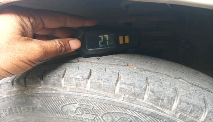 2013 Maruti Alto 800 LXI CNG, CNG, Manual, 93,946 km, tyre