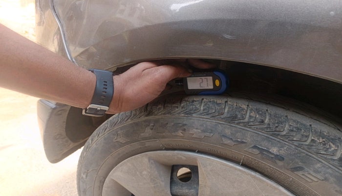 2019 Maruti New Wagon-R VXI (O) 1.0, CNG, Manual, 1,70,133 km, tyre