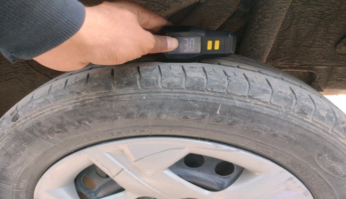 2020 Hyundai VENUE S 1.2, Petrol, Manual, 56,219 km, tyre