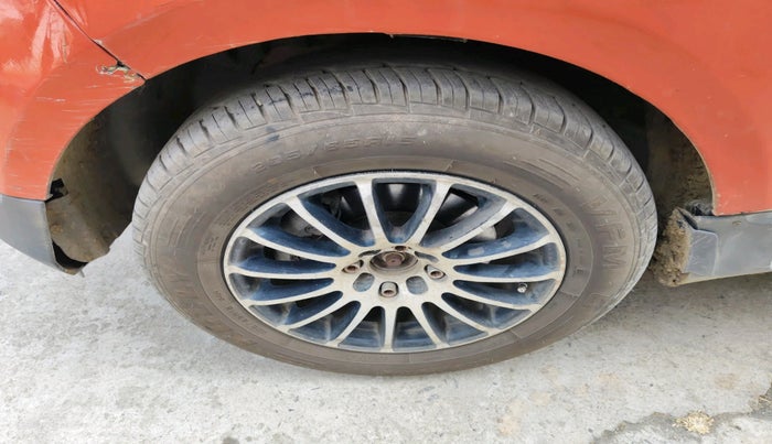 2013 Ford Ecosport TREND 1.5L DIESEL, Diesel, Manual, 1,78,504 km, tyre