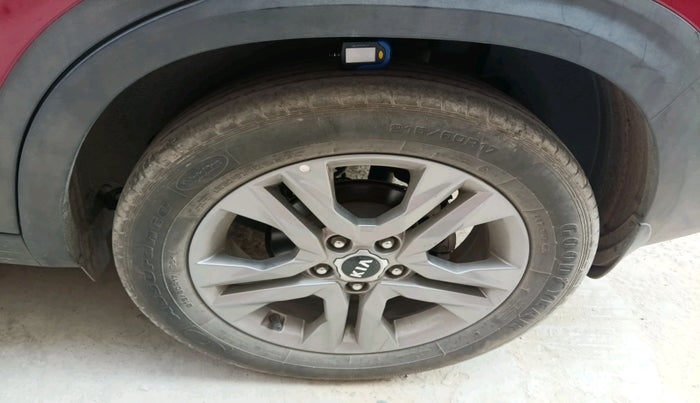 2020 KIA SELTOS HTX IVT 1.5 PETROL, Petrol, Automatic, 67,670 km, tyre