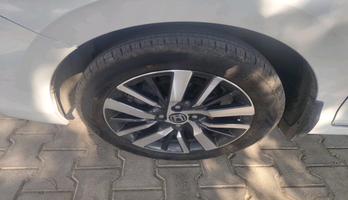 2022 Honda City 1.5L I-VTEC ZX CVT, Petrol, Automatic, 93,328 km, tyre