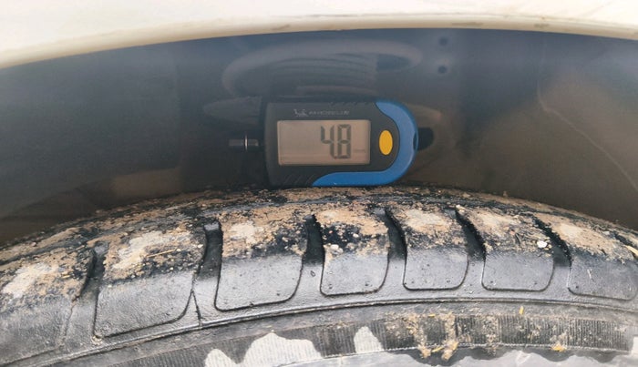 2020 Maruti Swift VXI, Petrol, Manual, 88,853 km, tyre