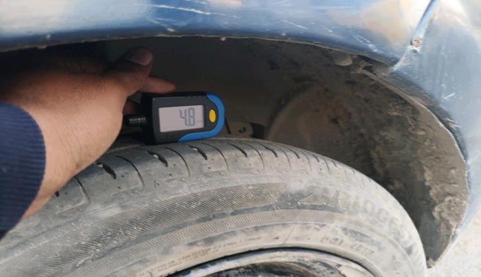 2015 Renault Lodgy 85 PS RXL, Diesel, Manual, 1,37,830 km, tyre