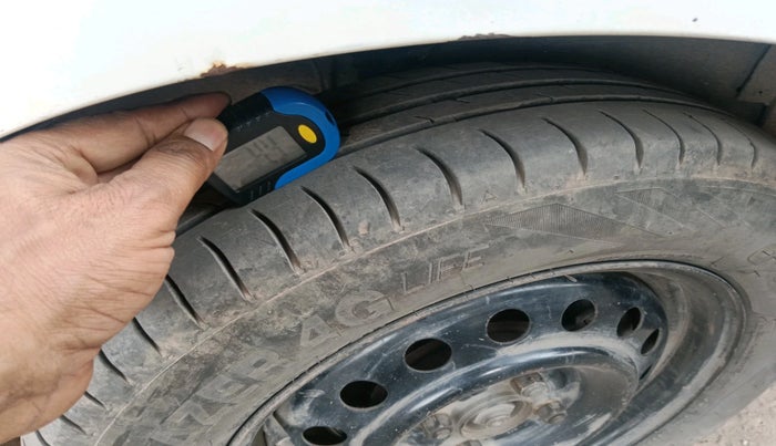 2014 Maruti Wagon R 1.0 VXI, CNG, Manual, 1,73,253 km, tyre