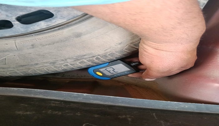 2011 Hyundai i10 SPORTZ 1.2, Petrol, Manual, 95,090 km, tyre