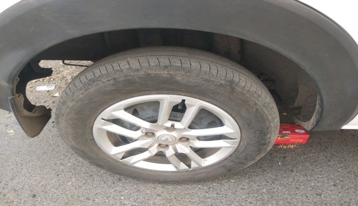 2019 Renault TRIBER RXT, Petrol, Manual, 78,703 km, tyre