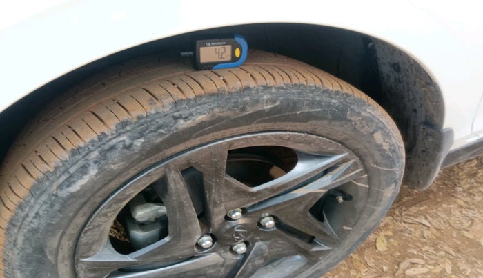 2023 Hyundai NEW I20 Sportz (O) 1.2 IVT, Petrol, Automatic, 41,482 km, tyre