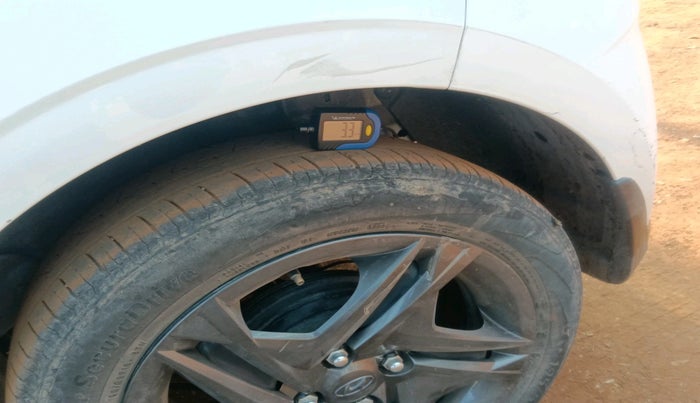 2023 Hyundai NEW I20 Sportz (O) 1.2 IVT, Petrol, Automatic, 41,482 km, tyre