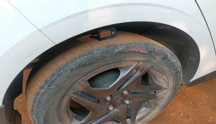 2023 Hyundai NEW I20 Sportz (O) 1.2 IVT, Petrol, Automatic, 41,482 km, tyre