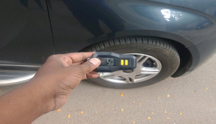 2018 Mahindra MARAZZO M6 7 STR, Diesel, Manual, 82,862 km, tyre