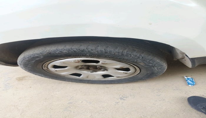 2013 Renault Duster 85 PS RXL DIESEL, Diesel, Manual, 96,181 km, tyre